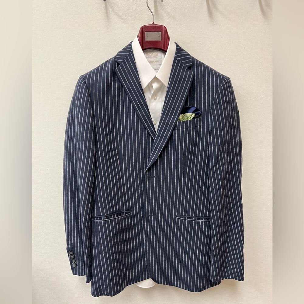 Perry Ellis sports coat.